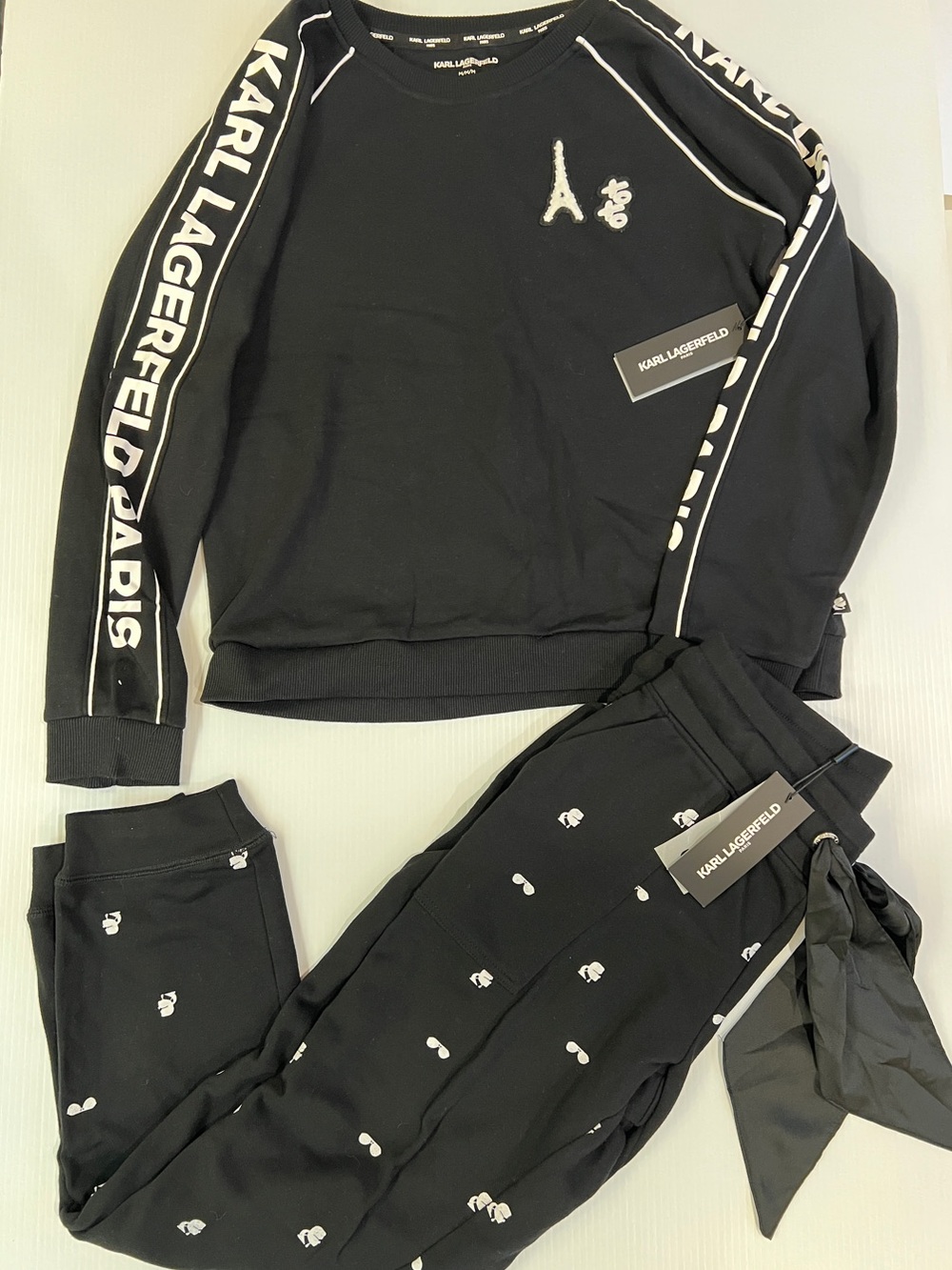 New Karl Lagerfeld Women’s 𝐒𝐄𝐓 Black Logo Sweatshirt (M) & Joggers (S) Set